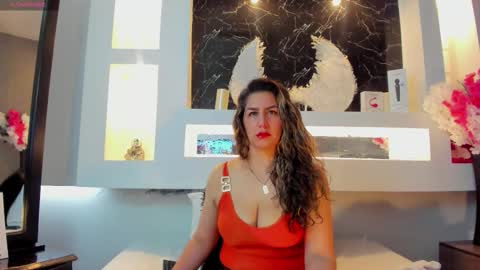 Cinthya  online show from 10/20/25, 12:27