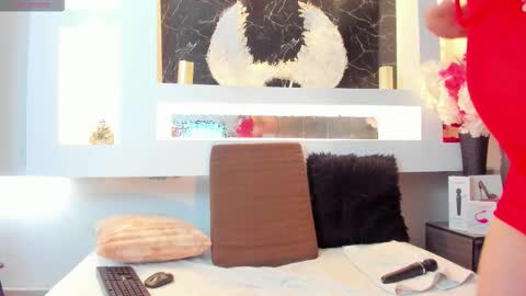 Cinthya  online show from 11/20/25, 12:27