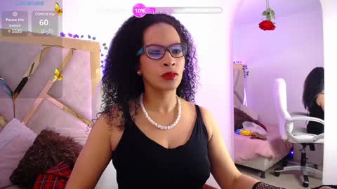 Snapshot of cintia_holms chatting on 01/13/25, 12:24 Cintia online show from 01/13/25, 12:24