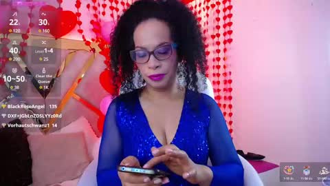 Snapshot of cintia_holms chatting on 02/11/25, 11:43 Cintia online show from 02/11/25, 11:43