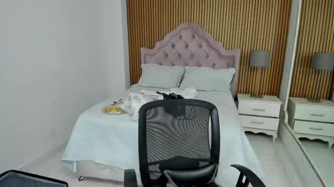 Snapshot of cintiacolins chatting on 11/10/25, 08:41 CintiaCollins online show from 11/10/25, 08:41