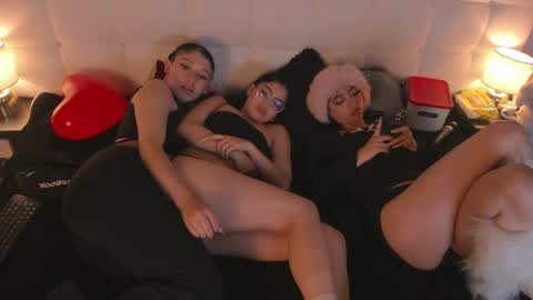 Cintya online show from 02/15/25, 05:51