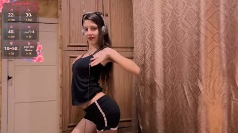 Lisa Salivan online show from 11/12/25, 12:22