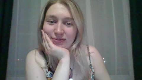 Snapshot of citrusblissss chatting on 03/10/25, 05:18 citrusblissss online show from 03/10/25, 05:18