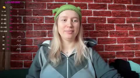 citrusblissss online show from 12/01/25, 03:11