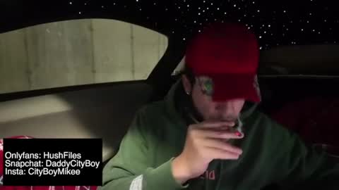 Snapshot of cityboymike_ chatting on 01/20/25, 10:37 cityboymike_ online show from 01/20/25, 10:37