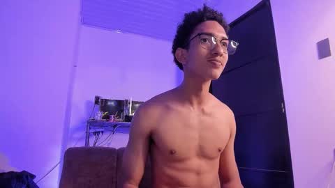 cj_davis1 online show from 11/03/25, 06:47