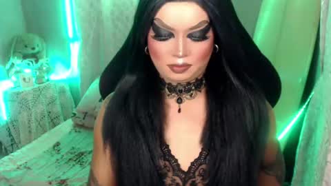Snapshot of cj_parker69 chatting on 06/16/26, 04:20 QUEEN CESS online show from 06/16/26, 04:20