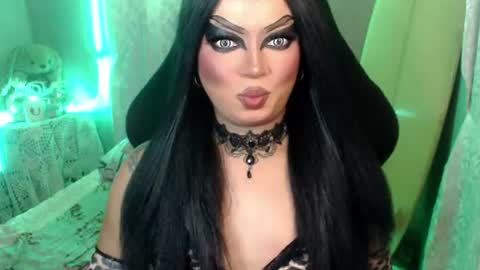 Snapshot of cj_parker69 chatting on 06/21/26, 07:16 QUEEN CESS online show from 06/21/26, 07:16