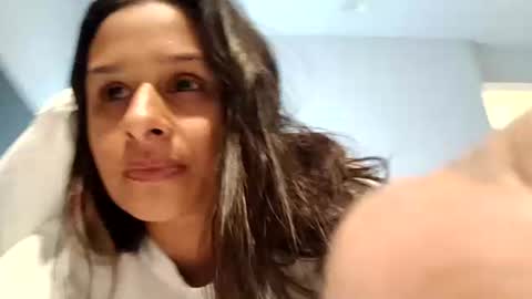 Snapshot of cjtovar90 chatting on 12/02/25, 05:02 Joann online show from 12/02/25, 05:02