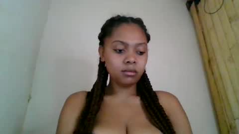 Snapshot of ckamilla45 chatting on 10/17/25, 06:38 ckamilla45 online show from 10/17/25, 06:38