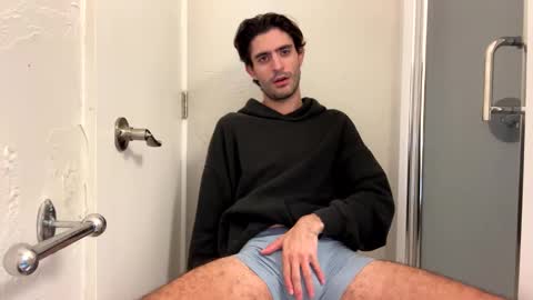 ckeefer96 online show from 12/01/25, 10:48