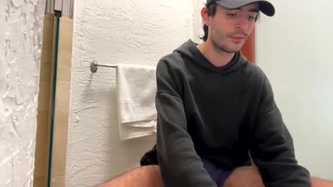 ckeefer96 online show from 12/02/25, 07:42