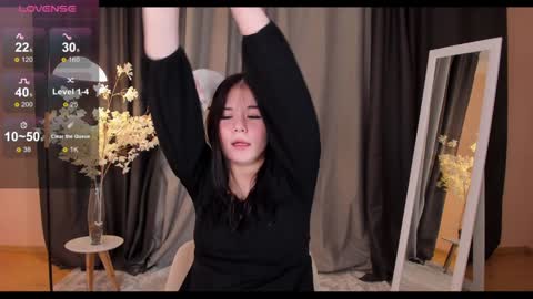 Snapshot of clairefaers chatting on 12/02/24, 12:18 Claire Faers online show from 12/02/24, 12:18