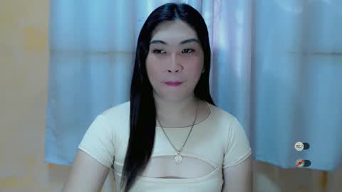 Snapshot of clairewntr_ chatting on 12/10/24, 05:17 CLAIRE online show from 12/10/24, 05:17