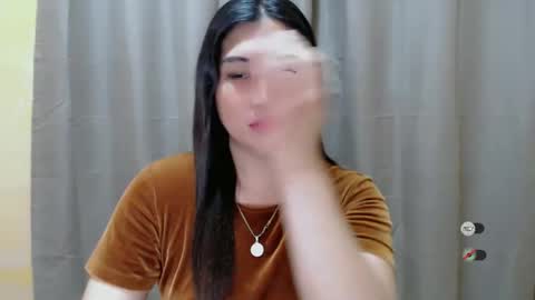 Snapshot of clairewntr_ chatting on 12/10/24, 08:19 CLAIRE online show from 12/10/24, 08:19