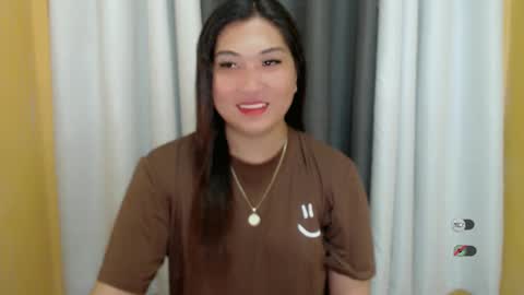 Snapshot of clairewntr_ chatting on 01/10/25, 12:58 CLAIRE online show from 01/10/25, 12:58