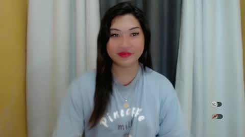 Snapshot of clairewntr_ chatting on 01/14/25, 11:53 CLAIRE online show from 01/14/25, 11:53