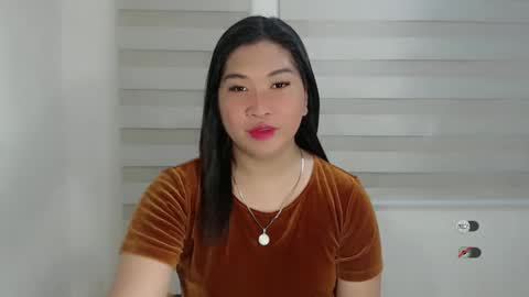 Snapshot of clairewntr_ chatting on 01/28/25, 05:54 CLAIRE online show from 01/28/25, 05:54