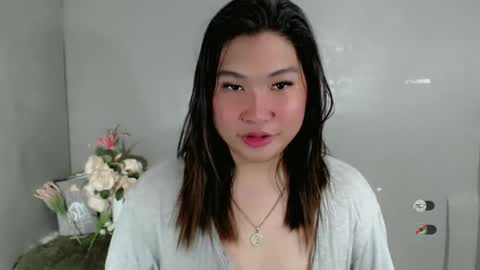 Snapshot of clairewntr_ chatting on 02/11/25, 08:20 CLAIRE online show from 02/11/25, 08:20