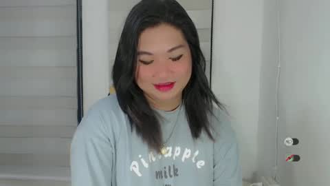 Snapshot of clairewntr_ chatting on 02/15/25, 04:03 CLAIRE online show from 02/15/25, 04:03