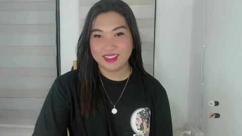 Snapshot of clairewntr_ chatting on 02/15/25, 10:00 CLAIRE online show from 02/15/25, 10:00