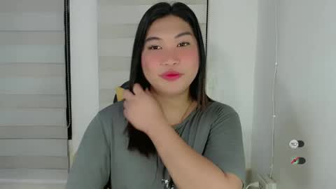 Snapshot of clairewntr_ chatting on 03/04/25, 03:00 CLAIRE online show from 03/04/25, 03:00