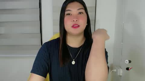 Snapshot of clairewntr_ chatting on 03/10/25, 02:48 CLAIRE online show from 03/10/25, 02:48
