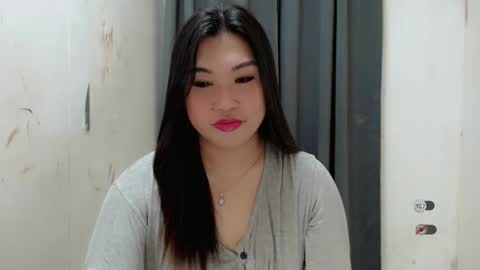 Snapshot of clairewntr_ chatting on 09/09/25, 07:19 CLAIRE online show from 09/09/25, 07:19