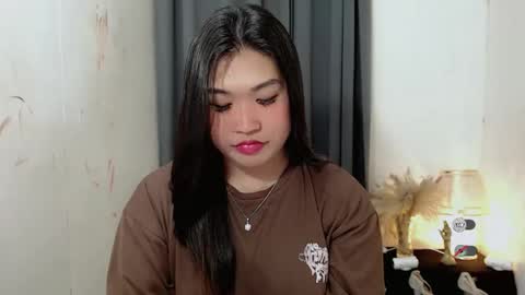 Snapshot of clairewntr_ chatting on 09/16/25, 05:47 CLAIRE online show from 09/16/25, 05:47