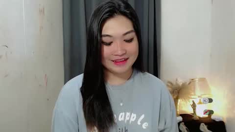 Snapshot of clairewntr_ chatting on 09/24/25, 06:17 CLAIRE online show from 09/24/25, 06:17