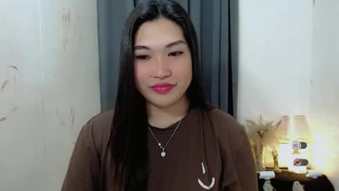 Snapshot of clairewntr_ chatting on 10/01/25, 04:18 CLAIRE online show from 10/01/25, 04:18