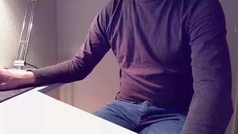 Snapshot of clamshive7 chatting on 11/16/25, 01:44 clamshive7 online show from 11/16/25, 01:44