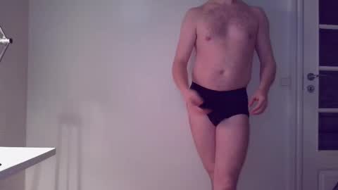 Snapshot of clamshive7 chatting on 11/30/25, 12:47 clamshive7 online show from 11/30/25, 12:47