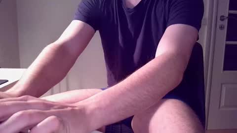 Snapshot of clamshive7 chatting on 12/02/25, 09:10 clamshive7 online show from 12/02/25, 09:10