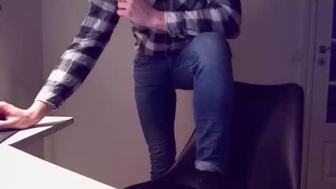 clamshive7 online show from 01/10/26, 03:36