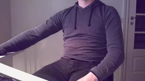 clamshive7 online show from 02/11/26, 06:46