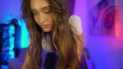 Clara smile online show from 11/03/25, 07:37