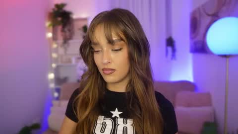 Clara smile online show from 02/06/26, 08:12