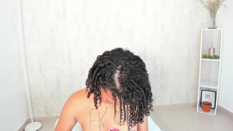 Snapshot of clara_tenssio chatting on 01/12/25, 06:17 Clara online show from 01/12/25, 06:17