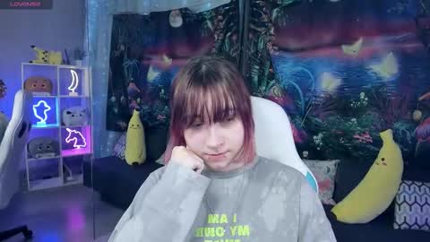 Snapshot of clarabenson chatting on 01/09/26, 08:21 clarabenson online show from 01/09/26, 08:21