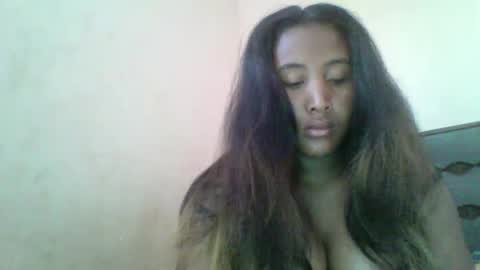 Snapshot of clarah0123 chatting on 12/05/24, 07:27 Clarah0123 online show from 12/05/24, 07:27