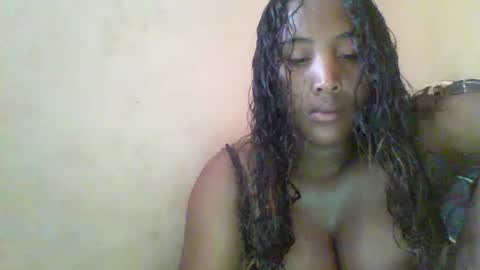 Snapshot of clarah0123 chatting on 12/14/24, 07:40 Clarah0123 online show from 12/14/24, 07:40