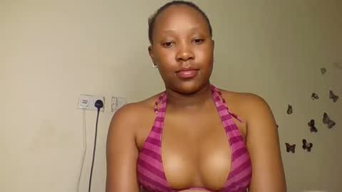 clara11 online show from 04/29/26, 10:05