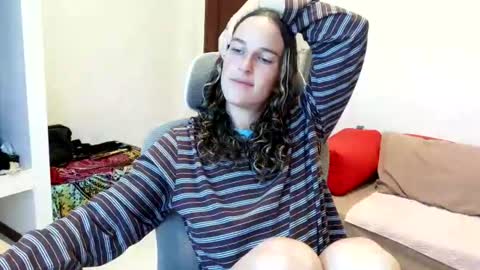 Snapshot of claralafontaine chatting on 06/26/26, 12:26 claralafontaine online show from 06/26/26, 12:26