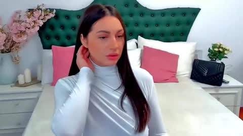 Snapshot of claraxjoy chatting on 12/19/24, 06:34 ClaraXJoy online show from 12/19/24, 06:34