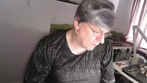 clare nylons online show from 03/06/26, 11:28