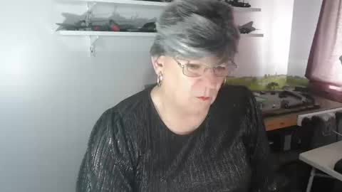 clare nylons online show from 04/04/26, 11:18