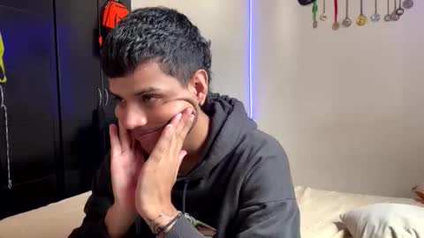 Clarentz bby online show from 04/17/26, 08:23