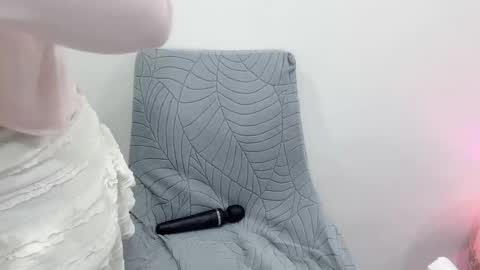 Clari online show from 11/03/25, 01:23